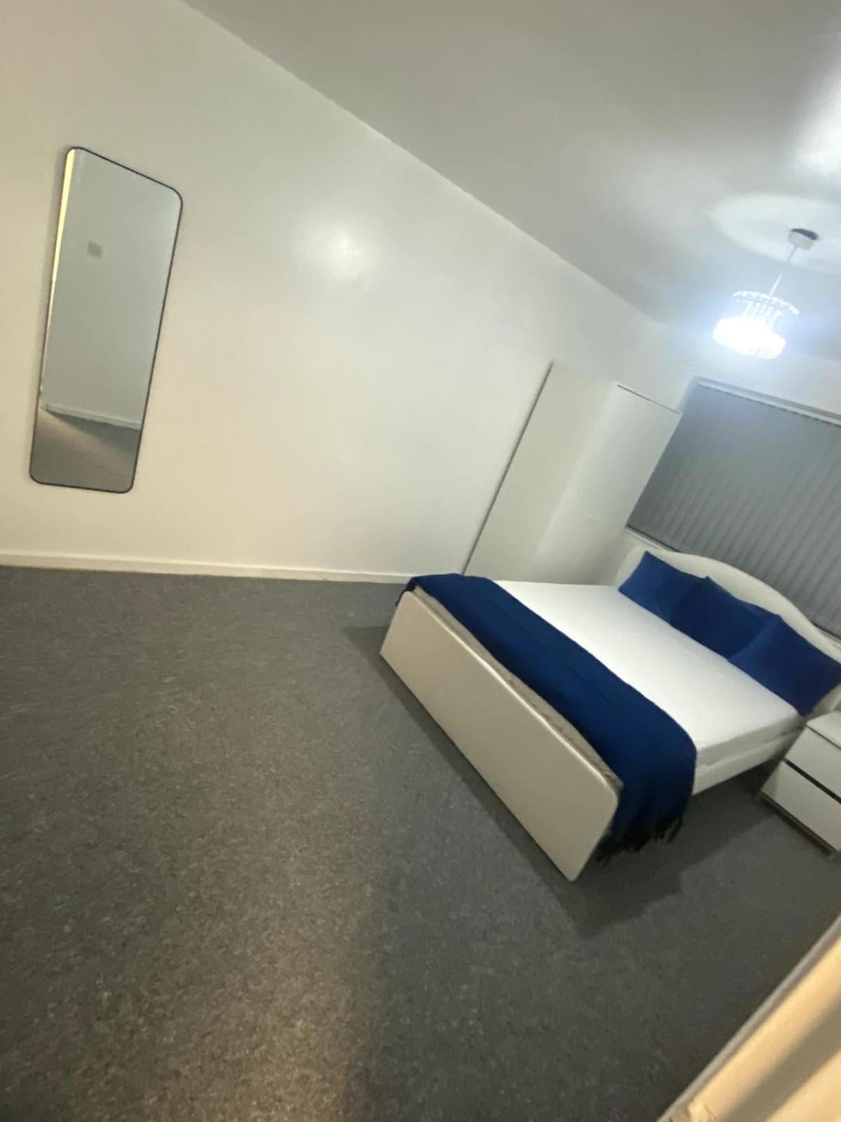 3 Bedroom House With New Kitchen And Bathroom Holiday home